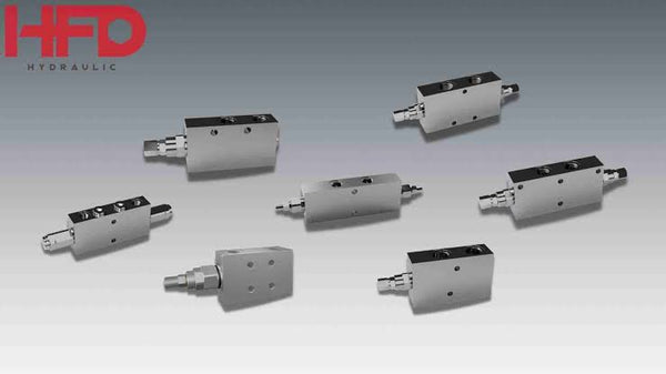 Stack Valve CDS100, 3 Manual Sections, 3 Close Center Sections, 2 Hydraulic Kickout Sections, 1 Relief Port Section For Garbage Truck Configuration. Pressure to Tank